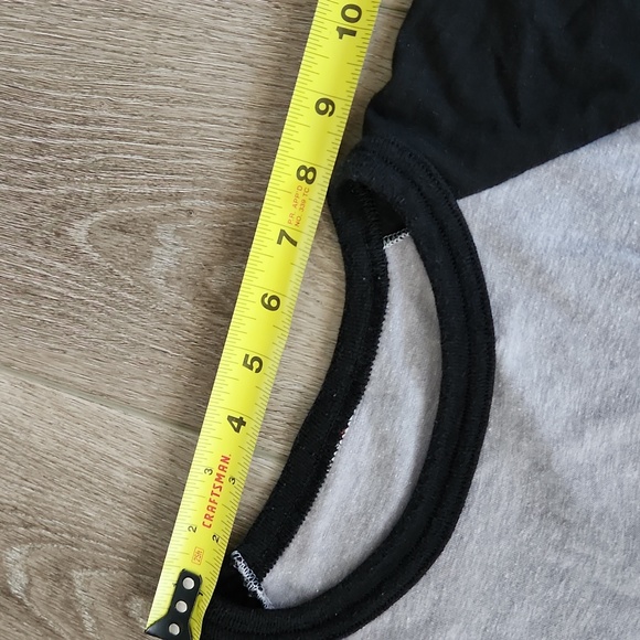 Authentic Vintage 1983 Headpins Rock tour Tee🇨🇦 - Picture 11 of 11